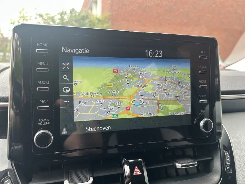 Toyota Corolla 1.8 Hybrid Executive uit 2020, foto 15