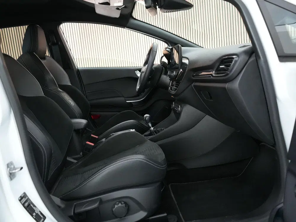 Ford Fiesta 1.5 200pk uit 2019, foto 14