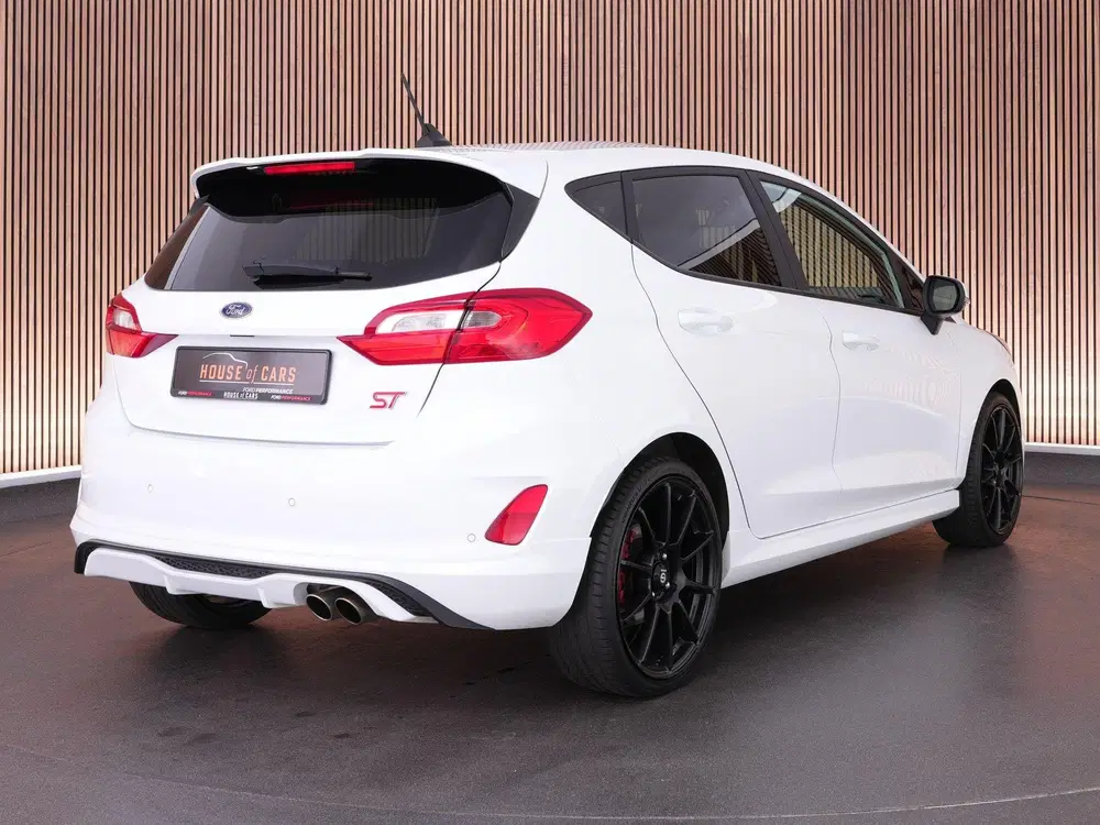 Ford Fiesta 1.5 200pk uit 2019, foto 2