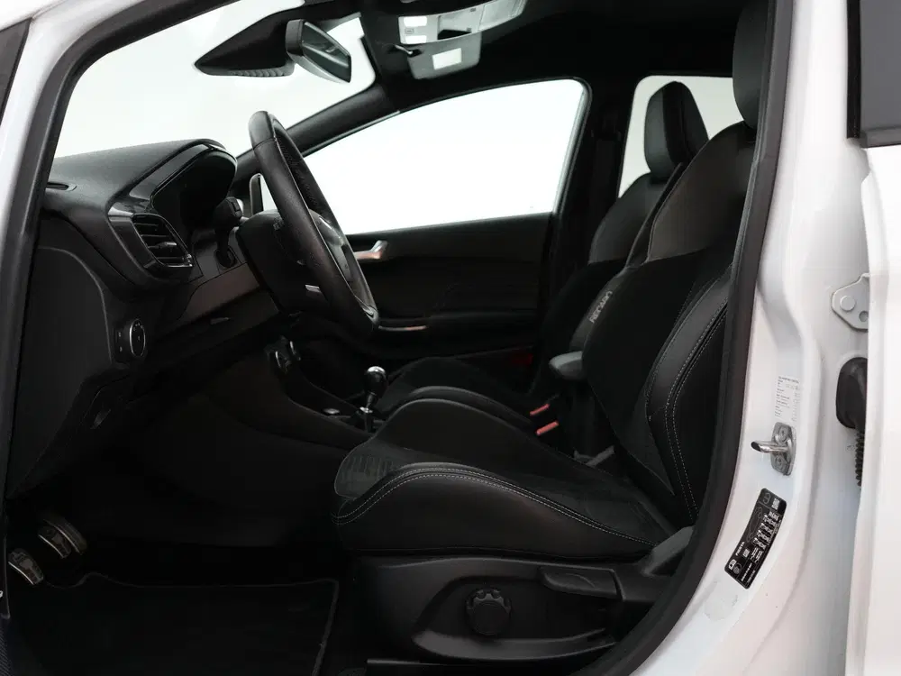 Ford Fiesta 1.5 200pk uit 2019, foto 5