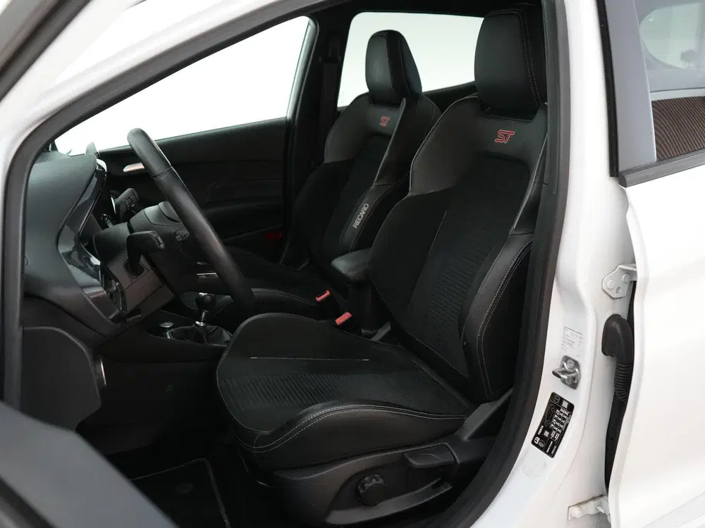 Ford Fiesta 1.5 200pk uit 2019, foto 8