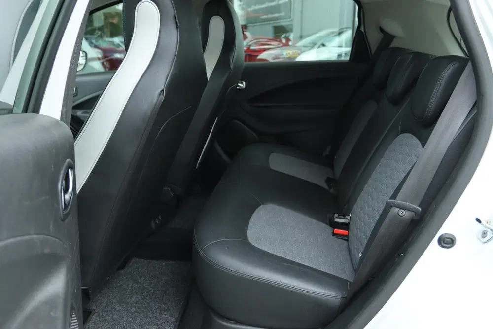 Renault ZOE R135 INTENS 52 KWH SOH 92.6% uit 2021, foto 12