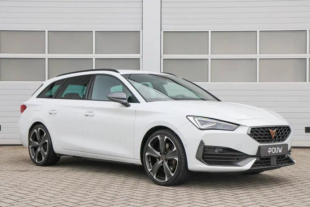 Cupra Leon 1.4 e-Hybrid 245pk VZ uit 2023, foto 10