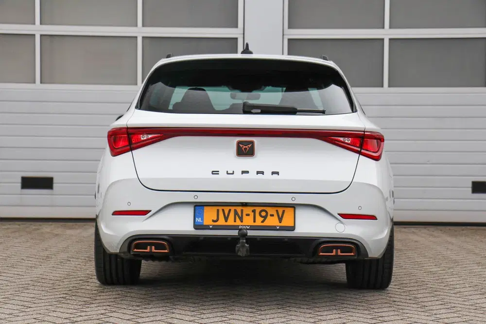 Cupra Leon 1.4 e-Hybrid 245pk VZ uit 2023, foto 11