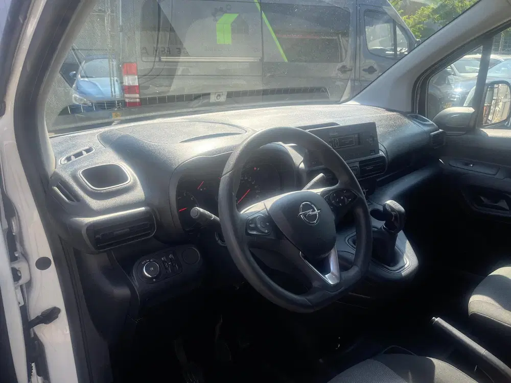 Opel Combo 1.5D L1H1 Edition uit 2020, foto 3