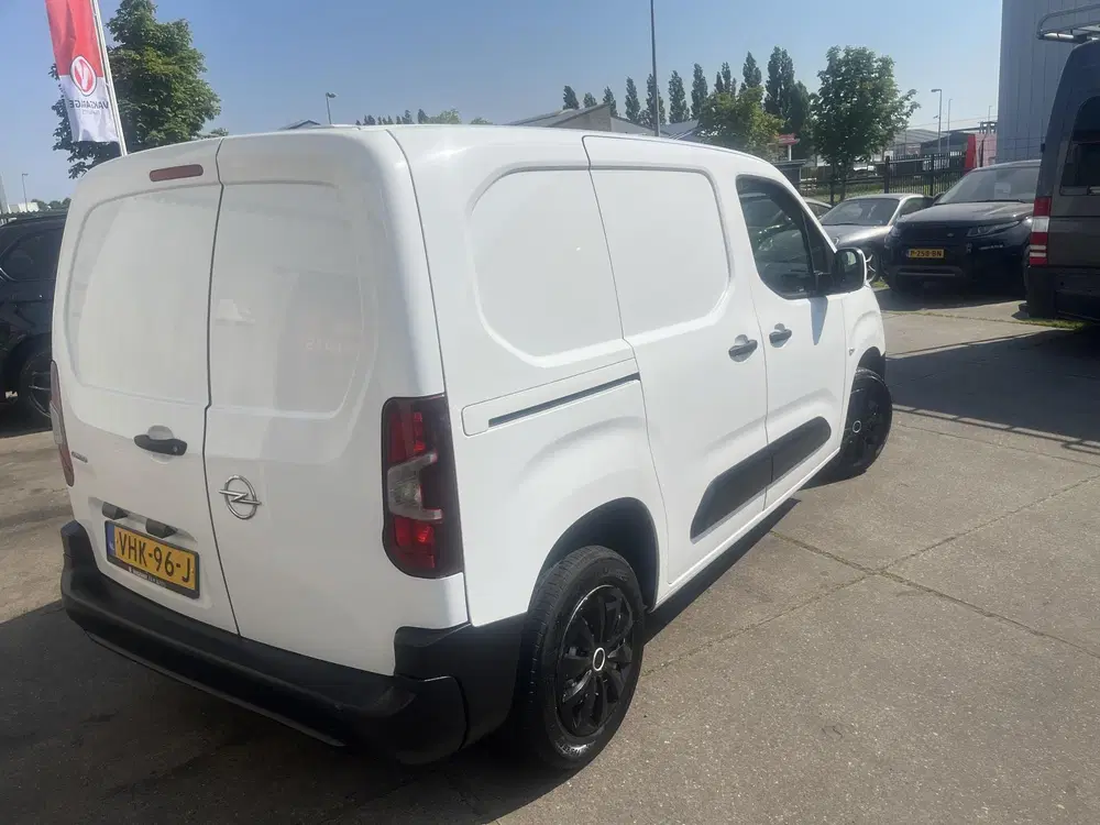 Opel Combo 1.5D L1H1 Edition uit 2020, foto 5
