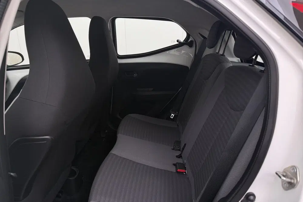 Toyota Aygo 1.0 Aut. VVT-i x-play Carplay Camera Airco uit 2020, foto 11