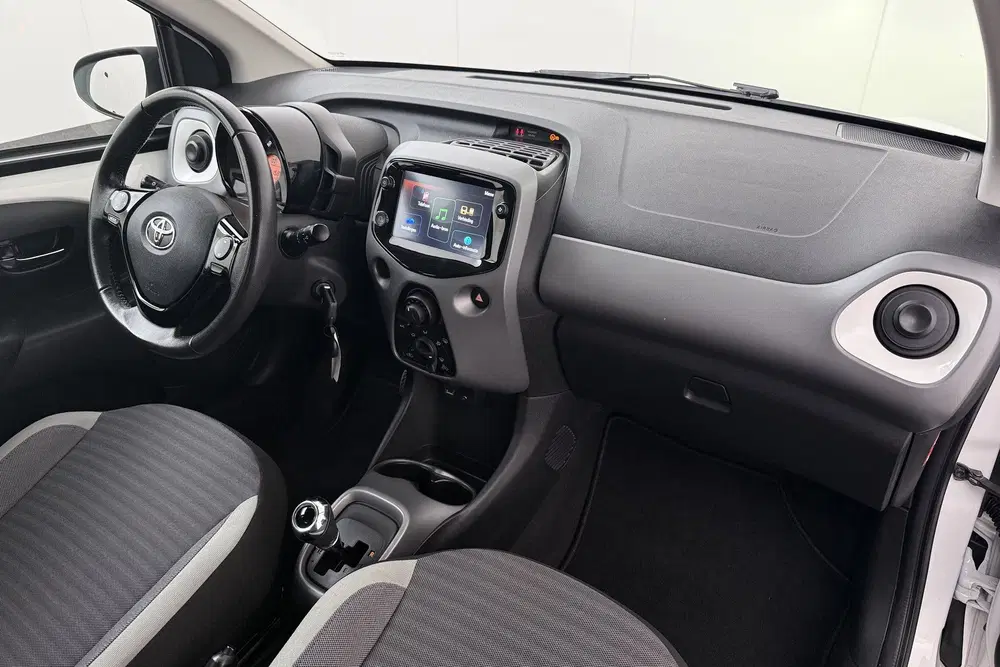 Toyota Aygo 1.0 Aut. VVT-i x-play Carplay Camera Airco uit 2020, foto 14