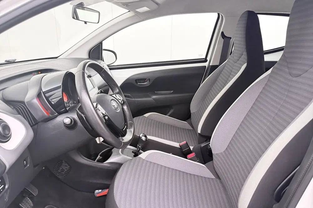Toyota Aygo 1.0 Aut. VVT-i x-play Carplay Camera Airco uit 2020, foto 9