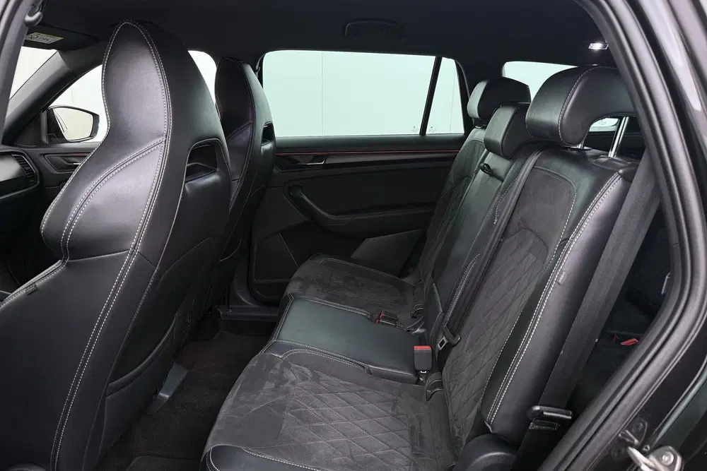 Skoda Kodiaq 1.5 TSI Sportline Business 7p. Elekt.Trekh uit 2023, foto 13