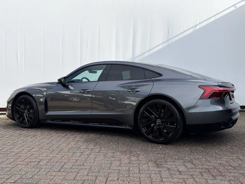 Audi e-tron GT RS 93 kWh 600pk Pano HUD 360° Adapt.Cru uit 2022, foto 14