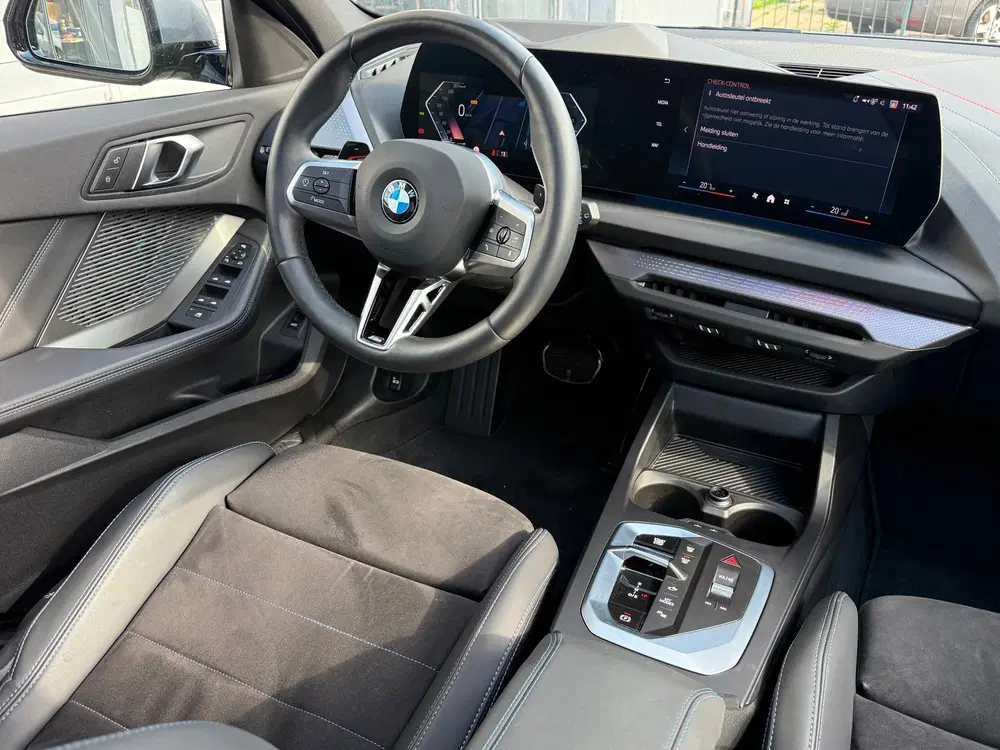 BMW 1-serie 120 M Sport Design Edition uit 2026, foto 8