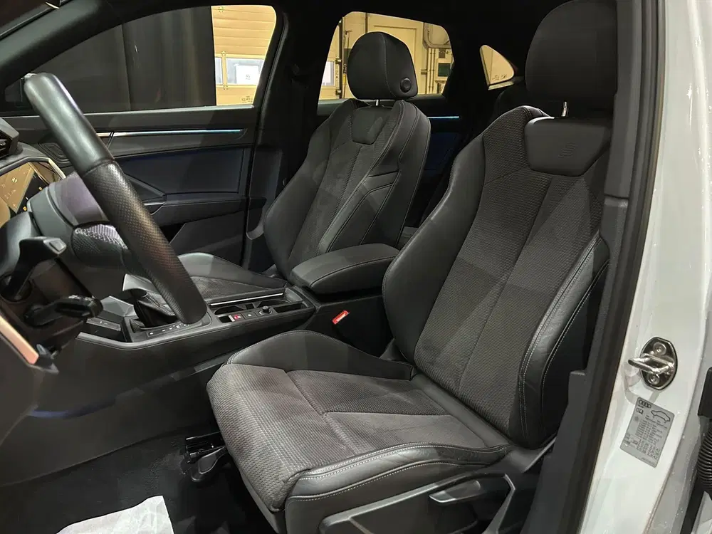 Audi Q3 45 TFSI e S Edition S EDITION uit 2022, foto 9