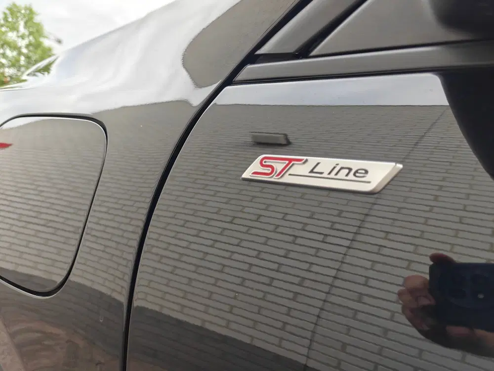 Ford Kuga 2.5 PHEV ST-Line X uit 2023, foto 14