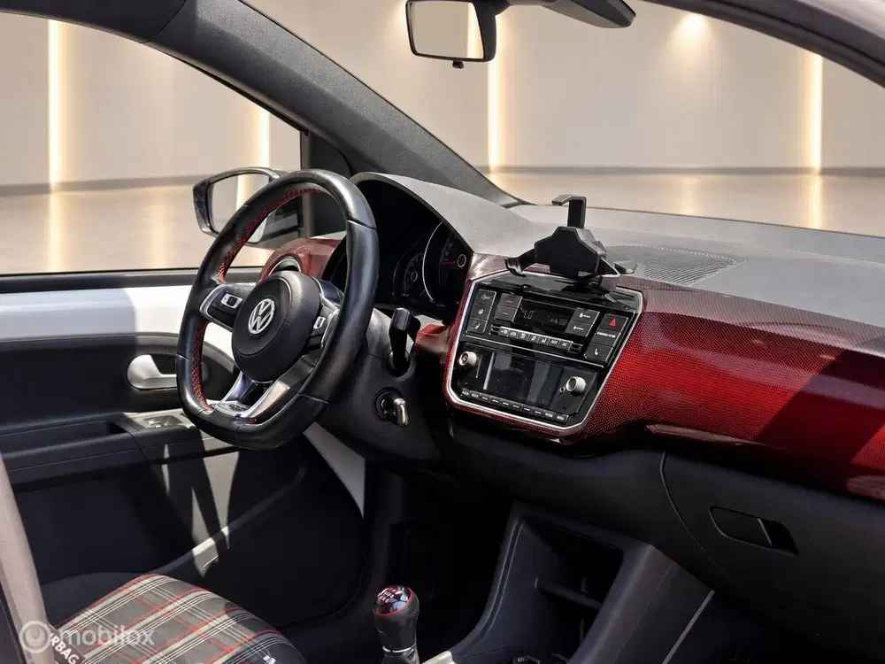 Volkswagen up! 1.0 TSI GTI 116PK Pano uit 2019, foto 11