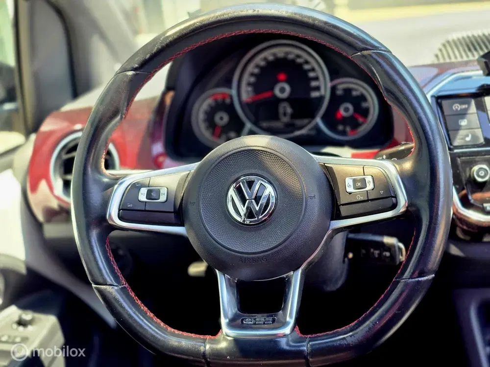 Volkswagen up! 1.0 TSI GTI 116PK Pano uit 2019, foto 14