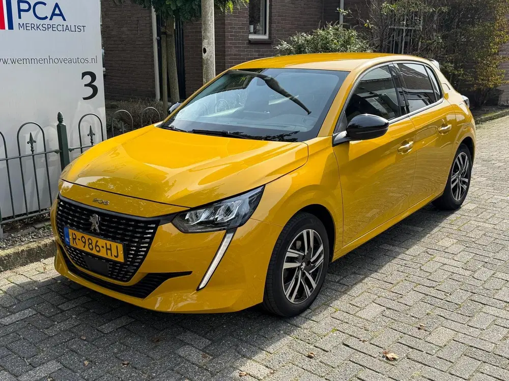 Peugeot 208 1.2 PureTech Allure Pack (bj 2022 uit 2022, foto 2