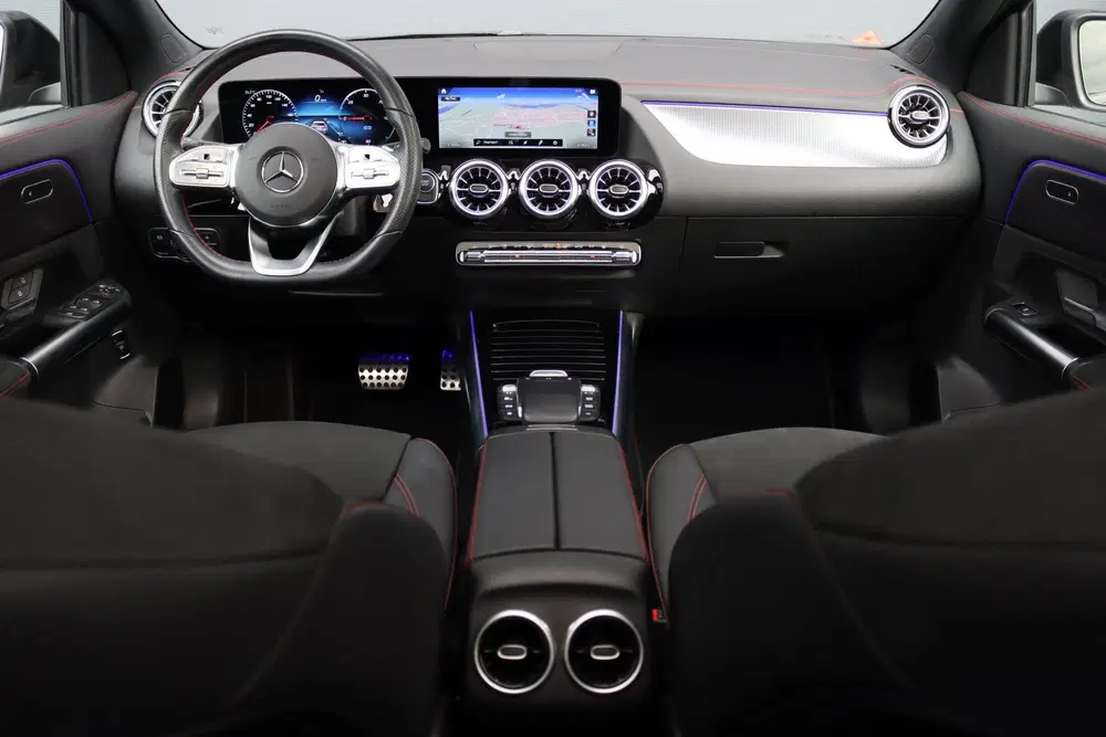 Mercedes-Benz EQA 250 Sport Edition 67 kWh uit 2024, foto 2