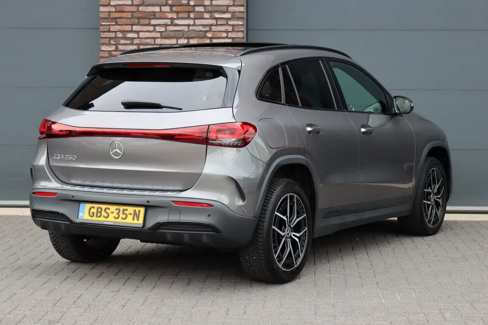 Mercedes-Benz EQA 250 Sport Edition 67 kWh uit 2024, foto 3