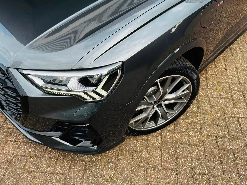 Audi Q3 45 TFSI e S Edition S-Line*Pano*Led uit 2022, foto 2