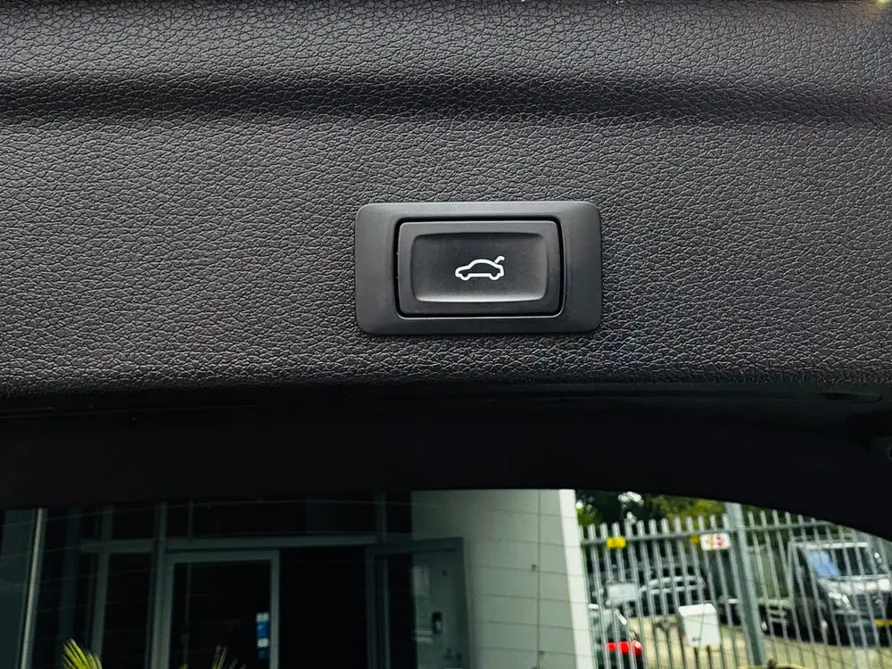 Audi Q3 45 TFSI e S Edition S-Line*Pano*Led uit 2022, foto 9