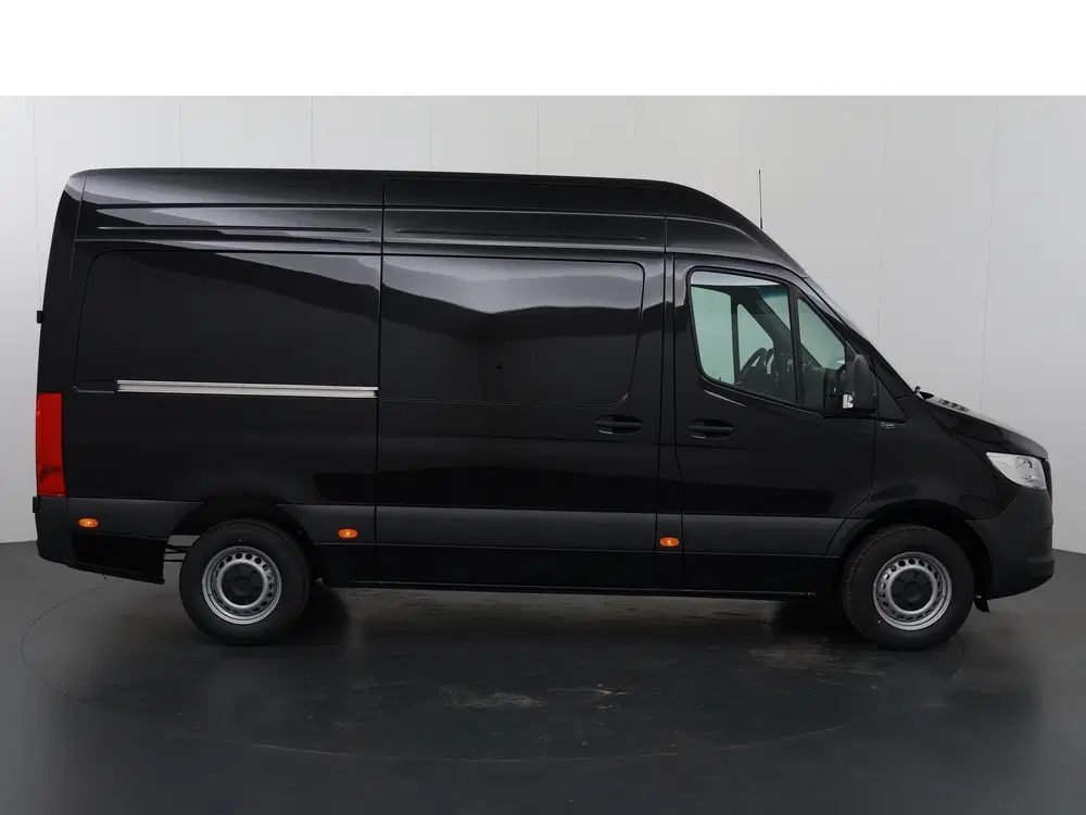 Mercedes-Benz Sprinter 315 CDI uit 2024, foto 4