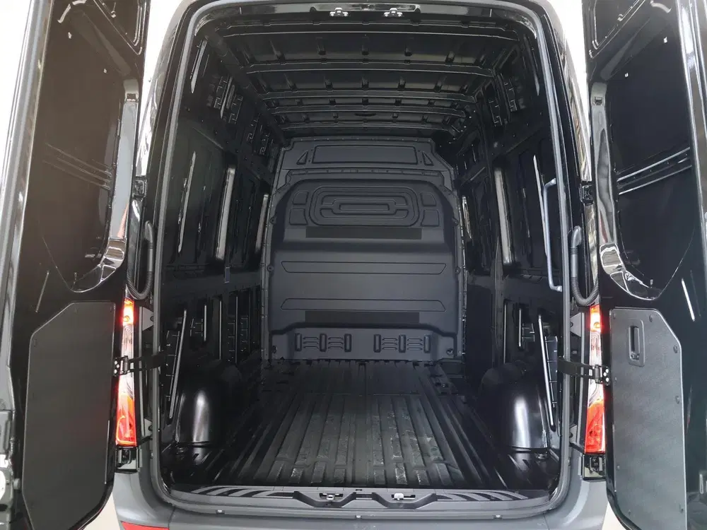 Mercedes-Benz Sprinter 315 CDI uit 2024, foto 5