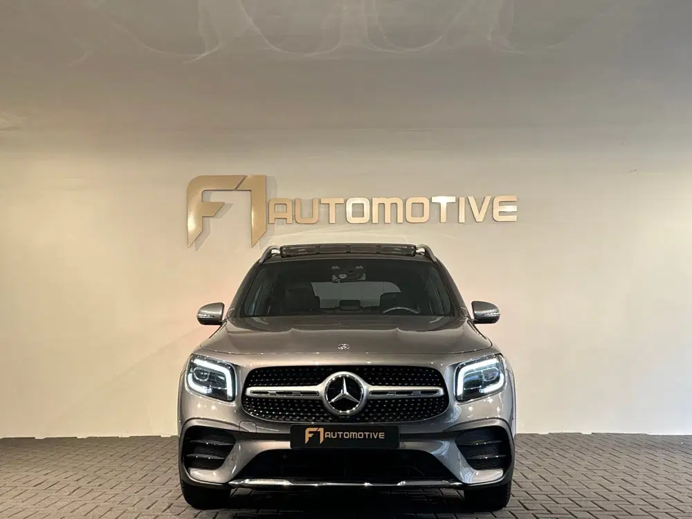 Mercedes-Benz GLB 250 AMG 4MATIC Pano uit 2020, foto 2