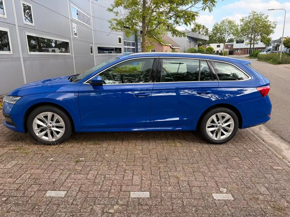 Skoda Octavia Business Edition 1.5-150Pk uit 2024, foto 2