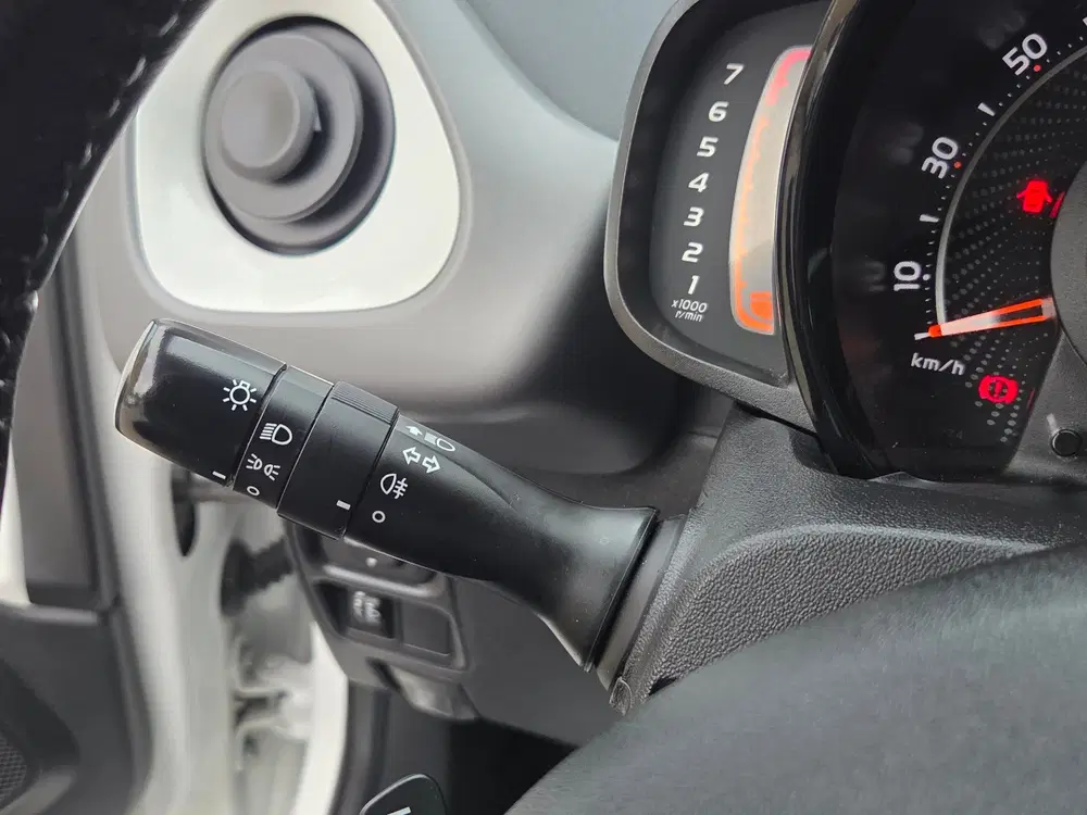 Toyota Aygo 1.0 VVT-i x-play uit 2020, foto 12