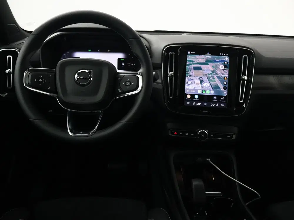 Volvo C40 SINGLE MOTOR EXTENDED RANGE PLUS 82 kWh 97 uit 2024, foto 3