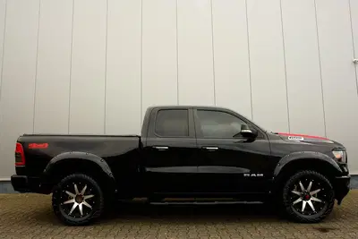 Dodge RAM RAM 1500 5.7 V8 Black Edition (bj 2019) uit 2019