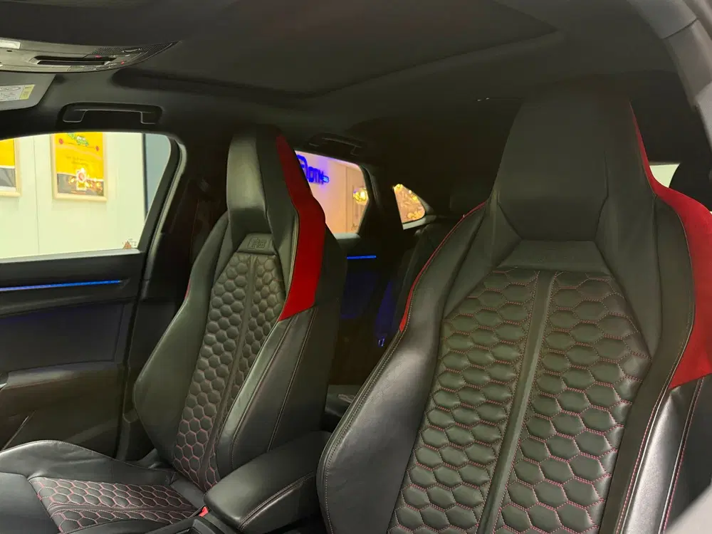 Audi RS Q3 2.5 TFSI QUATTRO uit 2020, foto 5