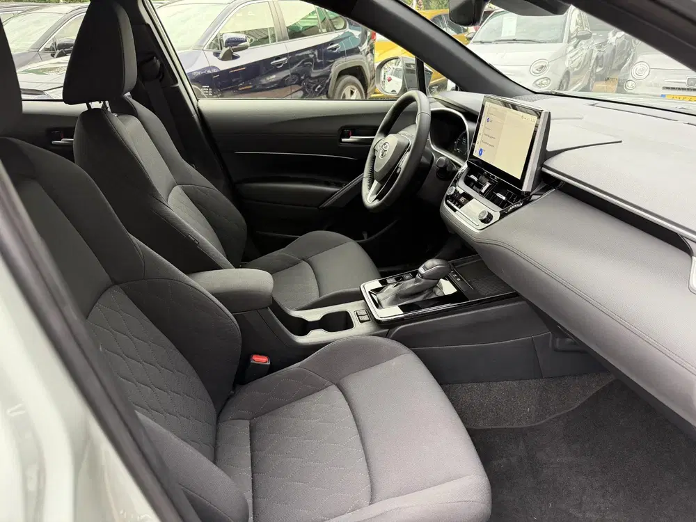 Toyota Corolla Cross Hybrid 140 Dynamic DODEHOEK DETECTIE uit 2025, foto 10