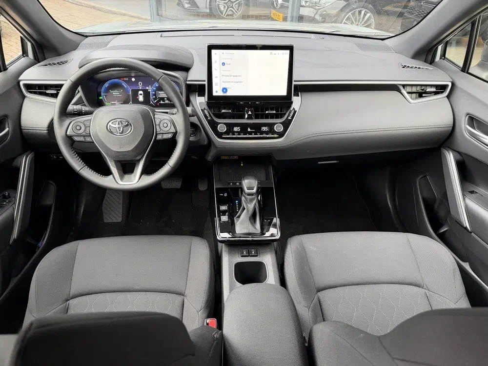 Toyota Corolla Cross Hybrid 140 Dynamic DODEHOEK DETECTIE uit 2025, foto 2