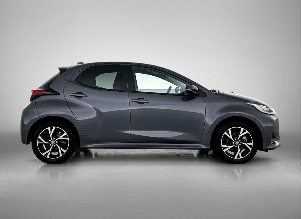 Toyota Yaris 1.5 Hybrid 115 First Edition uit 2025, foto 12