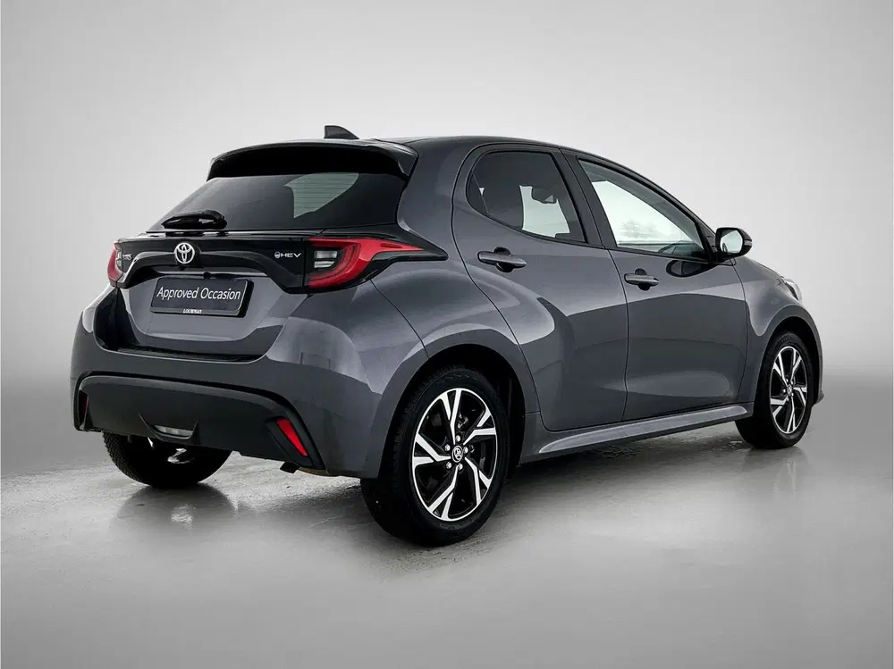 Toyota Yaris 1.5 Hybrid 115 First Edition uit 2025, foto 2