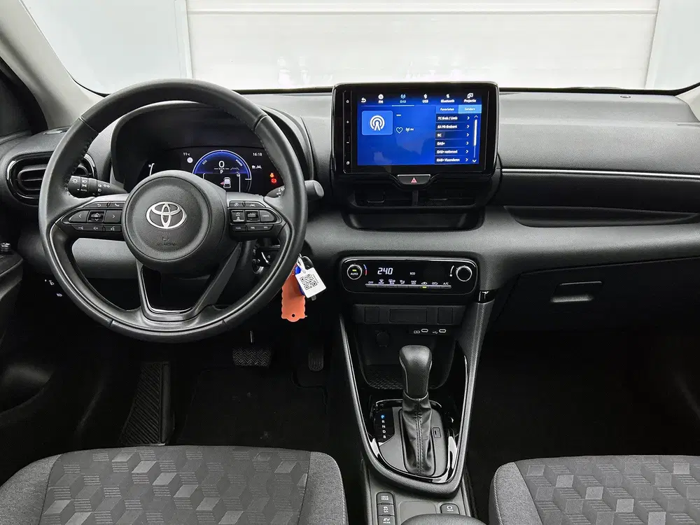 Toyota Yaris 1.5 Hybrid 115 First Edition uit 2025, foto 4
