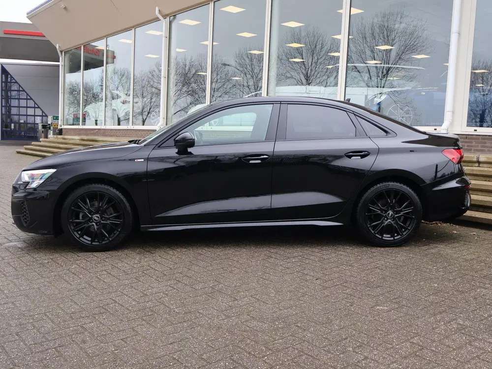 Audi A3 35 TFSI 150 PK S-LINE EDITION + VIRTUAL CO uit 2022, foto 5