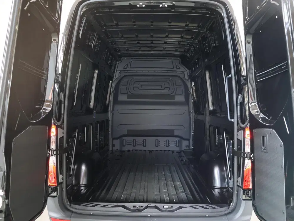 Mercedes-Benz Sprinter 315 CDI uit 2024, foto 5