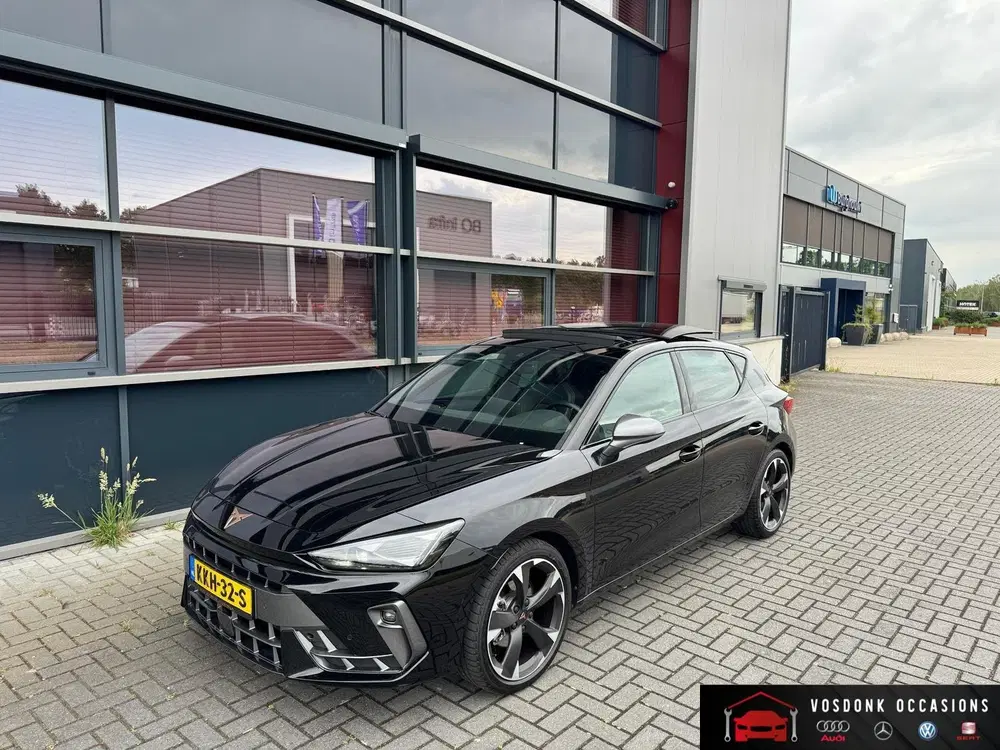 Cupra Leon 1.5 TSI e-Hybrid Business uit 2024, foto 2