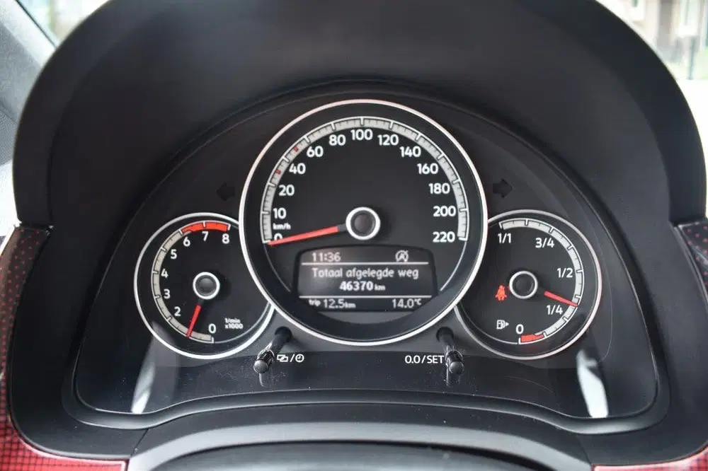 Volkswagen up! 1.0 TSI GTI APK TOT 03-2028 PDC CLIMA CRUI uit 2020, foto 13