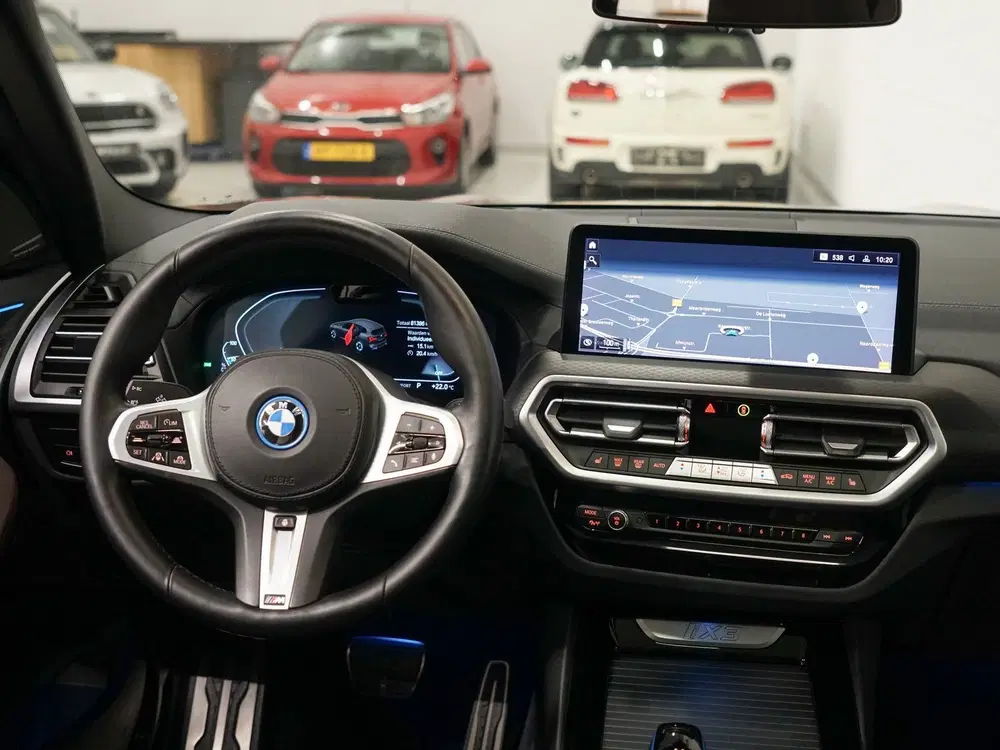BMW iX3 80 kWh Panoramadak uit 2022, foto 11