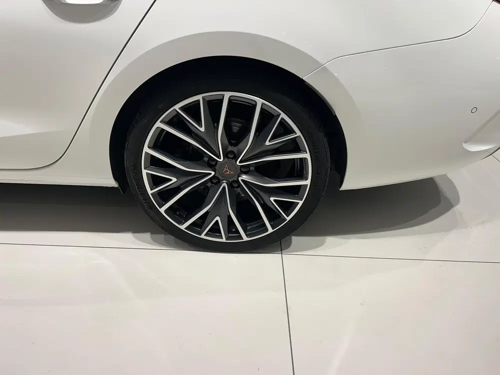 Cupra Leon 1.4 e-Hybrid 245pk DSG-6 Adrenaline uit 2021, foto 6