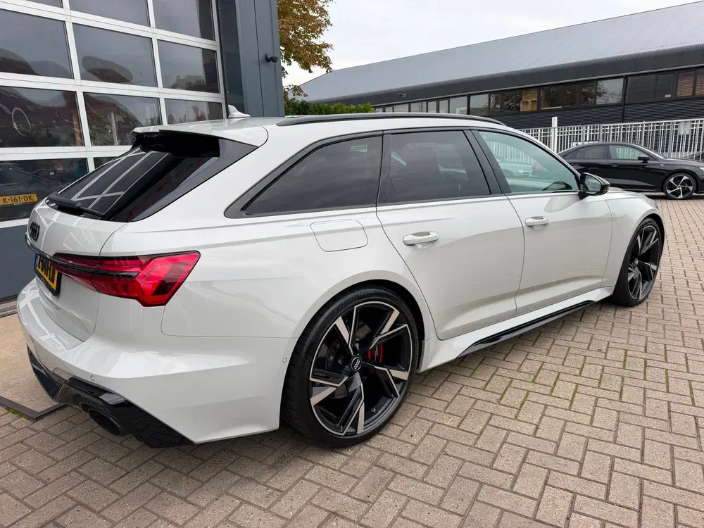 Audi RS6 RS 6 TFSI quattro uit 2021, foto 11