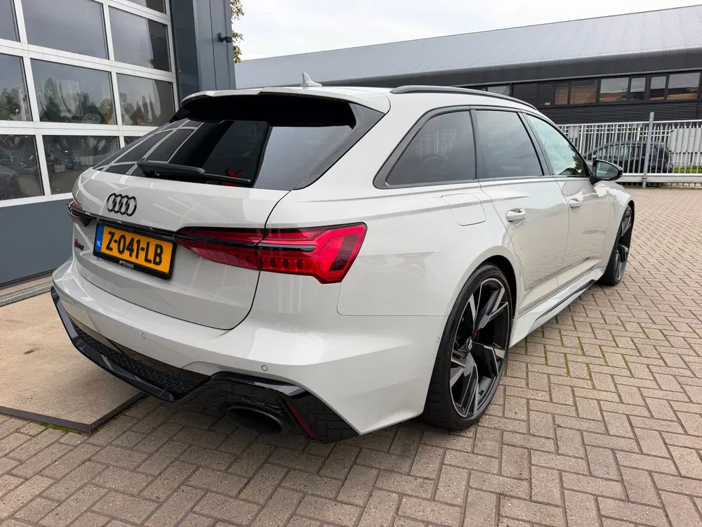 Audi RS6 RS 6 TFSI quattro uit 2021, foto 12