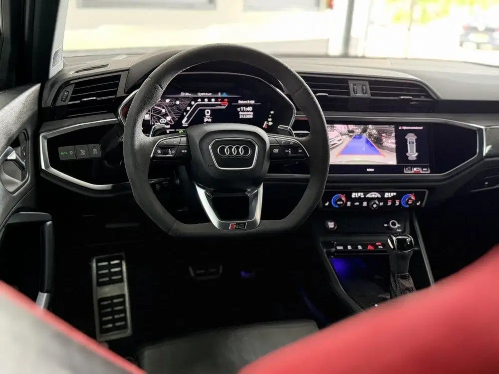 Audi RS Q3 Sportback 2.5 TFSI Quattro PANO RS SEAT TR uit 2019, foto 2