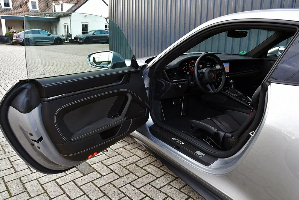 Porsche 911 (992) 4.0 GT3 510pk Clubsport uit 2022, foto 8