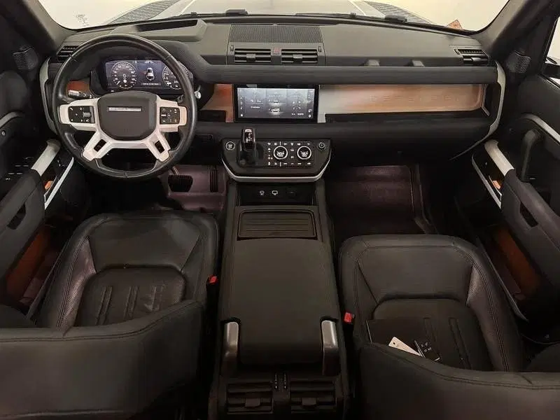 Land Rover Defender P400e X-Dynamic HSE uit 2021, foto 13