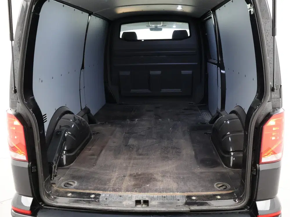 Volkswagen Transporter 2.0 TDI L2H1 HIGHLINE uit 2024, foto 9